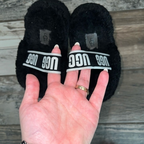 Ugg Lambskin Slingback Sandals—Size 7 - Picture 2 of 2